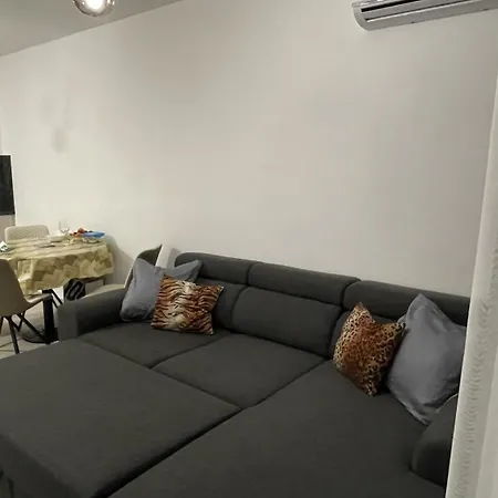 Polarstar B202 Apartment *